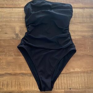 Shade & Shore Black Strapless Ruched One-Piece